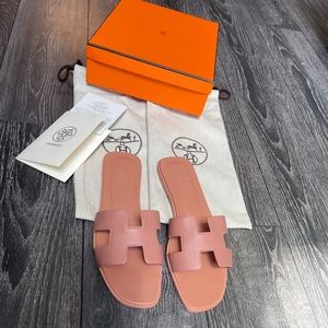 Hermes Oran sandals in rouge blush NWT